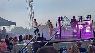 Gabby Barrett Performs “THE GOOD ONES” at Seven Seas Food Festival Concert Series, SeaWorld Orlando