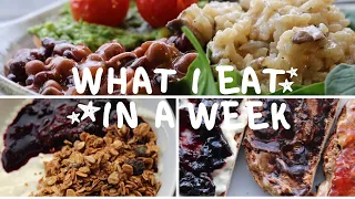 VERY REALISTIC WHAT I EAT IN A WEEK // vegan & 9-5 job