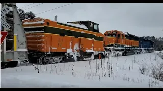 Train Loaded With Mega Log Haulers Head South With The Snowplow! #trains #trainvideo | Jason Asselin