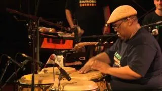 Orlando Poleo solo de congas con Chaworo el 25 07 13 festival de jazz en Foix-Francia