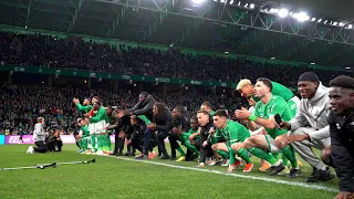 Deux kops et un stade en feu : les Verts célèbrent un incroyable scénario !