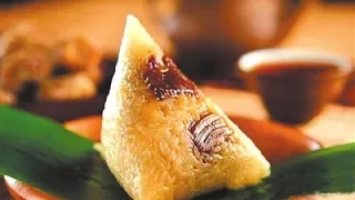 Make and eat Zongzi, traditional food for China’s Dragon Boat Festival