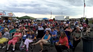 Mickey Gilley @ Rollies, Sauk Center, Mn. 7-10-16