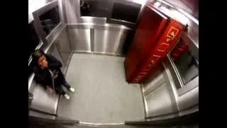 Адский прикол в лифте