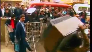 Bizimkiler dizisinin yapımcısı, yönetmeni ve oyuncuları ile söyleşi - 1990