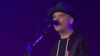 blink-182 - live @ KROQ Weenie Roast 2018 [720p; PRO SHOT]