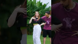 Who dance better? (POLI and Gazan)