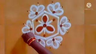 Beautiful rangoli//Very simple Kolam//easy muggulu//daily morning kolam//Thiru Aarooran channel 🙏