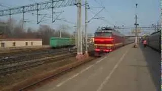 Электровоз ЧС2Т-954 с поездом №298 (Псков → Москва)