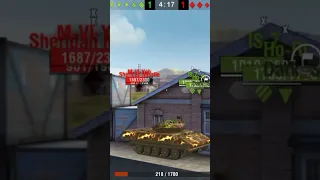 Light vs Heavy tank flying in Gravity Force -WoT Blitz