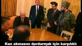 Çeçen Komutan'dan Boris Yeltsin'e Bürokrasi Dersi..