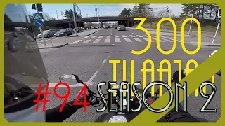300 TILAAJAA | Pyöräilijä kaahaa autojen seassa