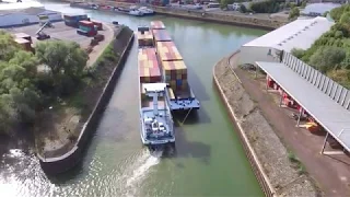 Verschillende containerschepen onderweg naar de terminal | Binnenvaart | Shipspotting