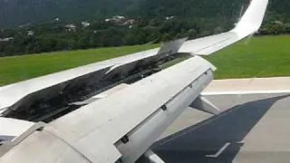 Landing at Innsbruck(LOWI) Airport with a Lauda Air Boeing 737-800