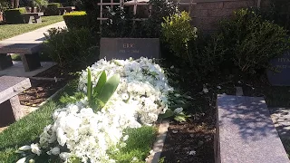 Kirk Douglas Grave at Westwood Memorial Park Cemetery in Los Angeles