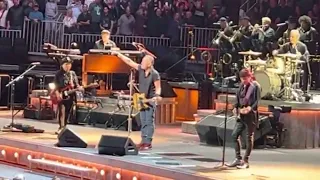 Dirty Water - Bruce Springsteen (20-03-2023 TD Garden,Boston,Massachusetts) (Audio Oficial)