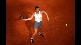 Simona Halep practices in Rome