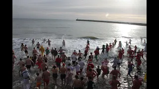 Mad people @ the Folkestone Boxing day dip 2023. Water 7deg C