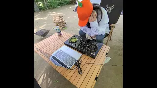 djthyasam 캠핑가서 EDM House djing 연습영상