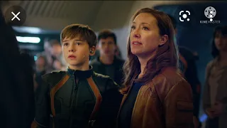 What Happened To Earth In Lost In Space? / NETFLIX Lost In Space