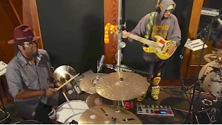 MonoNeon with Ghost-Note / "Can't Get Right" Drum Video