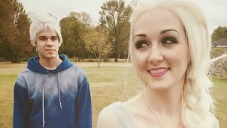 Queen Elsa Meets Jack Frost (Jelsa)