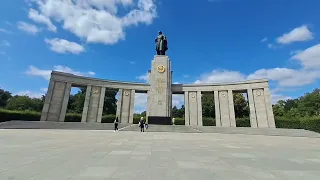 SOVIET WAR MEMORIAL, BERLIN, GERMANY