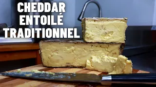 Fromage Cheddar fait maison vieilli en toile (méthode traditionnelle d'affinage)