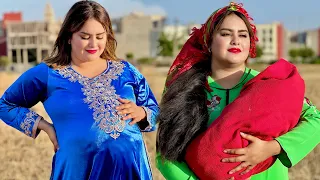 مولات السالف التالف بسباب شعرها الطويل غدروها و حرقوه ليها 😰….ولكن في الأخير الحساب خو الحساب؟!…