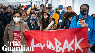 Hundreds of campaigners stage walkout on final day of Cop26