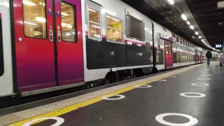 Départ RER-C Z8800 Z20900 Transilien en gare de Invalides