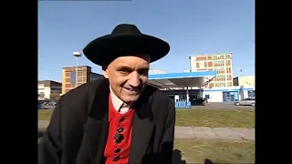 TOULKY ČESKEM: Šumná města - Šumný Radhošť (2002)