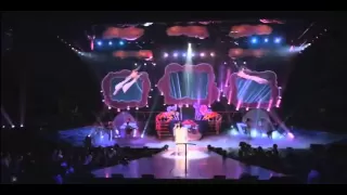 Katy Perry - Pearl (Full Concert Performance)