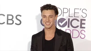 Cameron Dallas "People's Choice Awards" 2017 Red Carpet