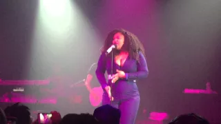 Jazmine Sullivan - Bust Your Windows Live In Philly @ The TLA