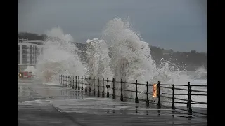 Best big waves at Scarborough