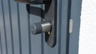 Batterie wechseln - Zylinder Schloss Burg-Wächter SecuEntry