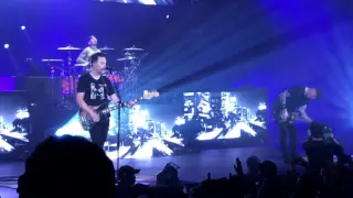"Los Angeles" - Blink 182 w/Matt Skiba NEW SONG LIVE - Irvine Meadows, CA 9/29/16