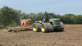 John Deere 9520 Artic Power Drilling With 8m Simba Free-Flow Drill