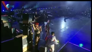 Rihanna - Please don't stop the music @ Rock in Rio Madrid 2010