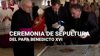 Así enterraron en las grutas vaticanas el cuerpo de Benedicto XVI