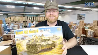 MBK unboxing #953 - 1:35 Sturmhaubitze 42 Ausf.G w/full interior (Border Model BT-045)