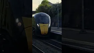 First Great Western Hitachi set arriving at Parsons Street station #trains #trainspotting