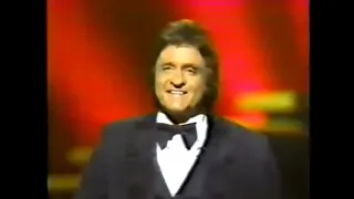 Johnny Cash - It'll Be Her (CMA Awards 1978)