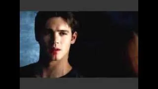 The Vampire Diaries - 4x05 - Elena Gives Jeremy Her Blood