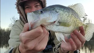A minnow an a bobber crappie can't resist/ winter crappie fishing/one more fish