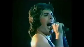 Queen - Now I’m Here (Live At The Earls Court: 06/06/1977)