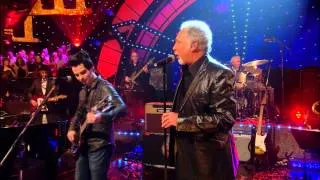 Tom Jones & Kelly Jones - Mama Told Me Not To Come (Jools Annual Hootenanny 2009) HD 720p