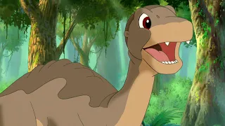 The Brave Littlefoot | The Land Before Time | Mini Moments