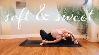 25-Minute Soft & Sweet Fluid Yoga Flow | Creative Full Body Vinyasa Sequence